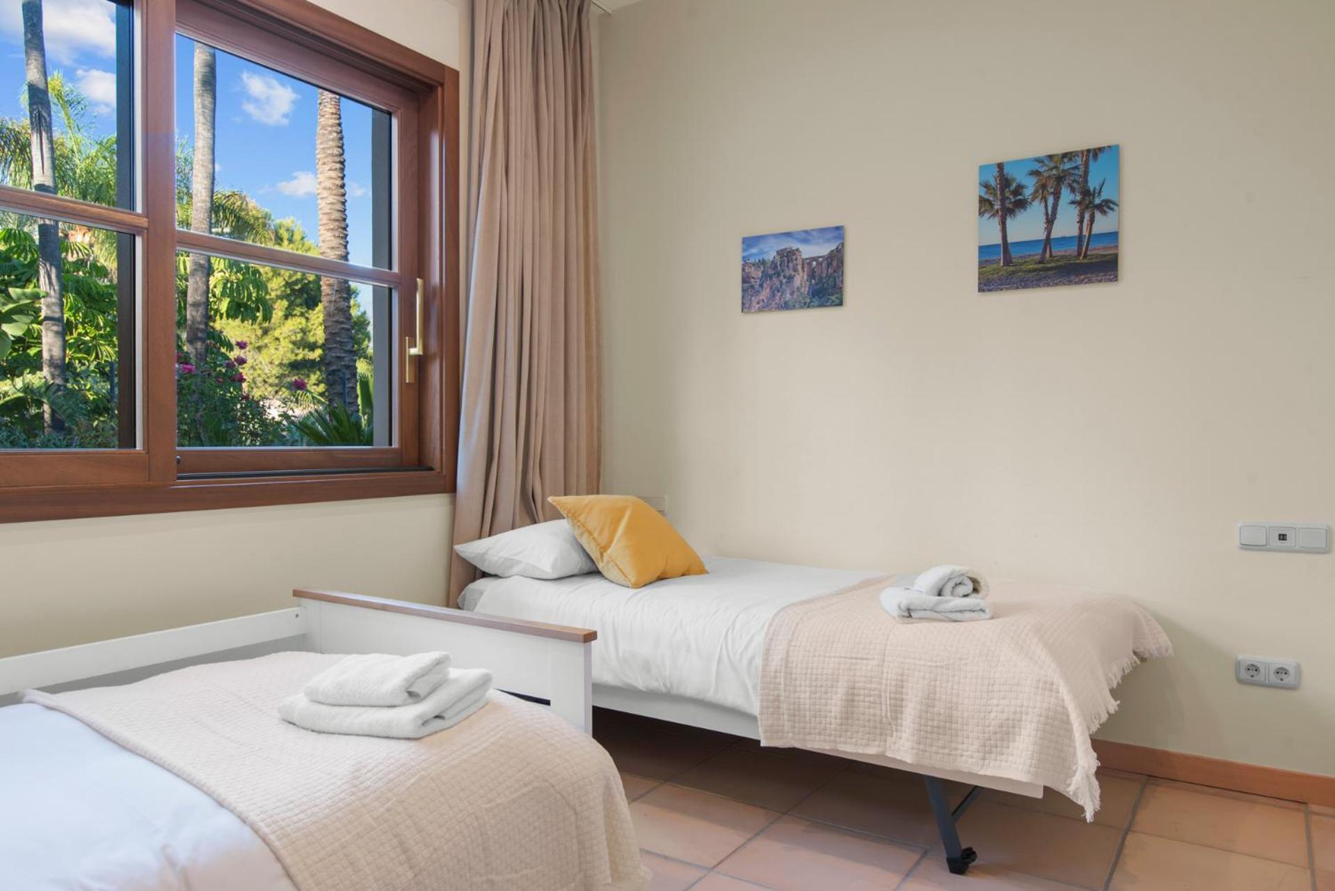 Luxury Villa Robledal By Mabiente - Views Of The Sea And The Golf Course Marbella Exterior foto