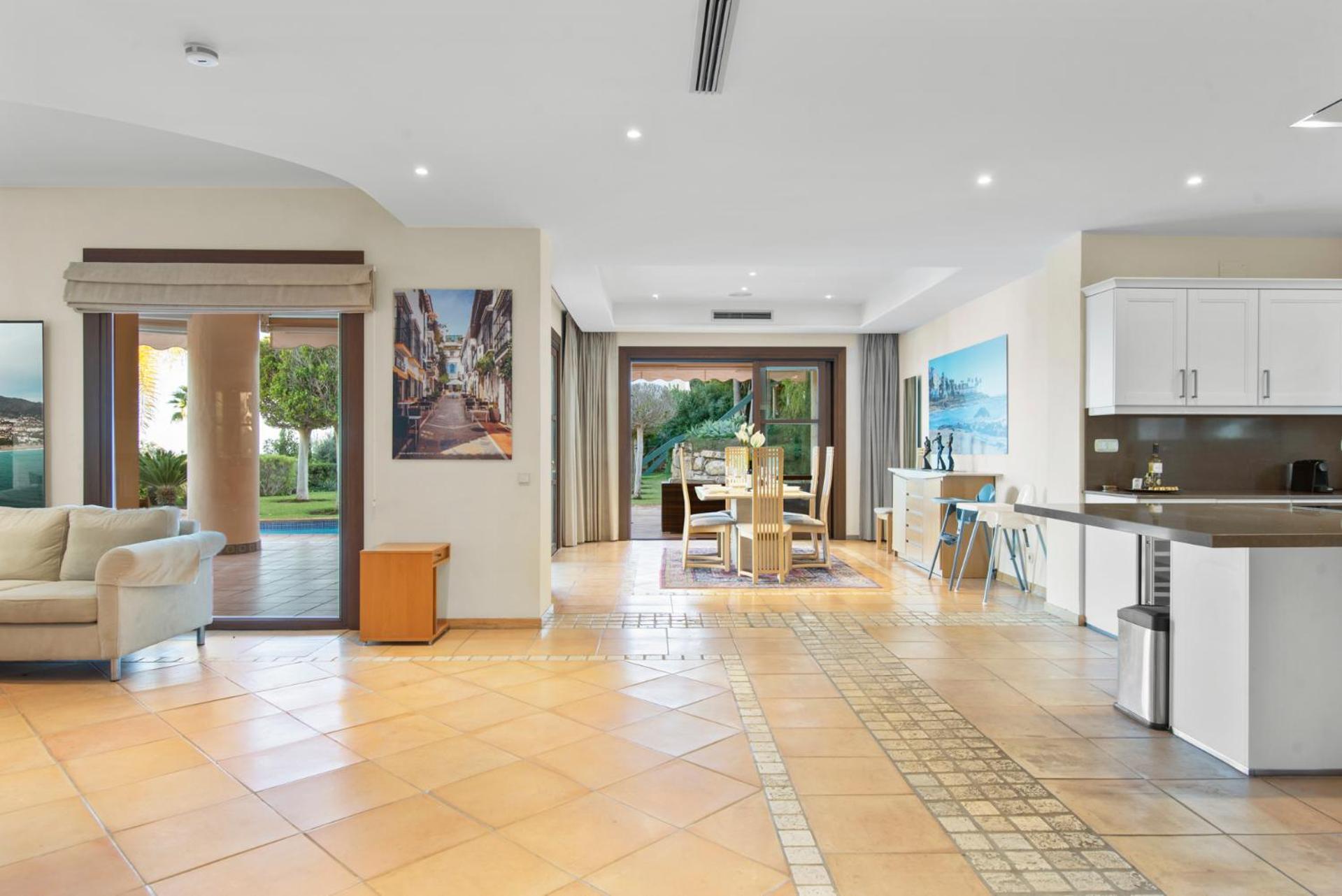Luxury Villa Robledal By Mabiente - Views Of The Sea And The Golf Course Marbella Exterior foto